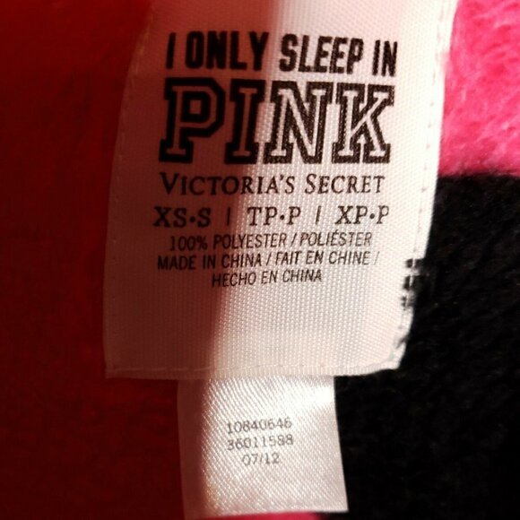 Pink Victoria's Secret Womens Pink Plush Robe Black Polka Dots XS/S - Picture 8 of 8